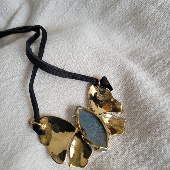Labradorite brass butterfly pendant necklace … - Picture 9 of 9